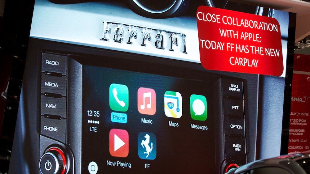 Apple CarPlay Ferrari