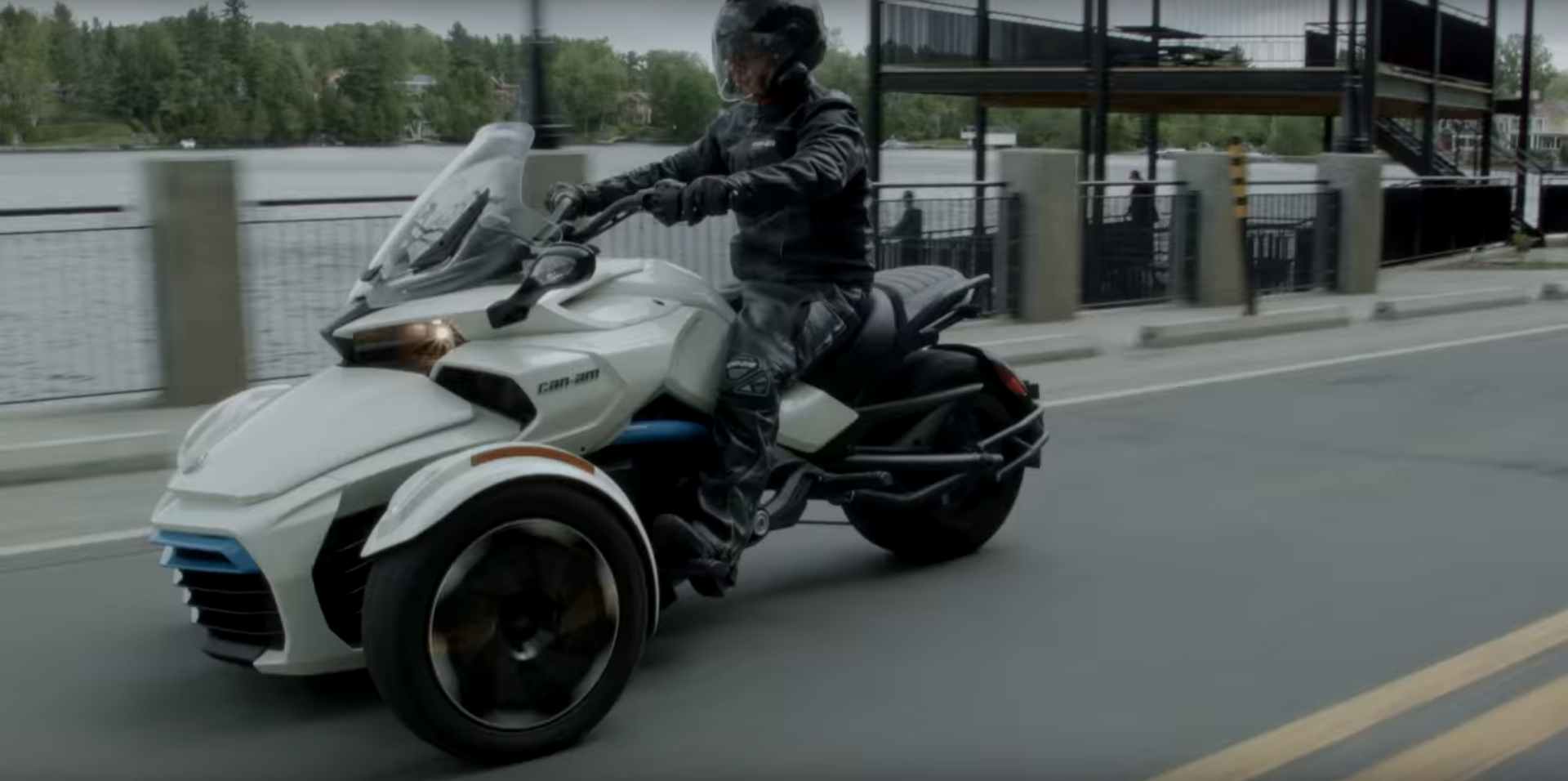 electric Can-Am spyder 3
