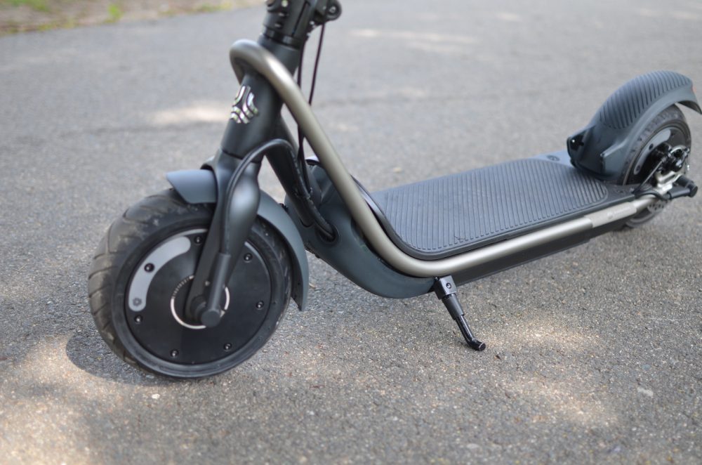boosted rev electric scooter