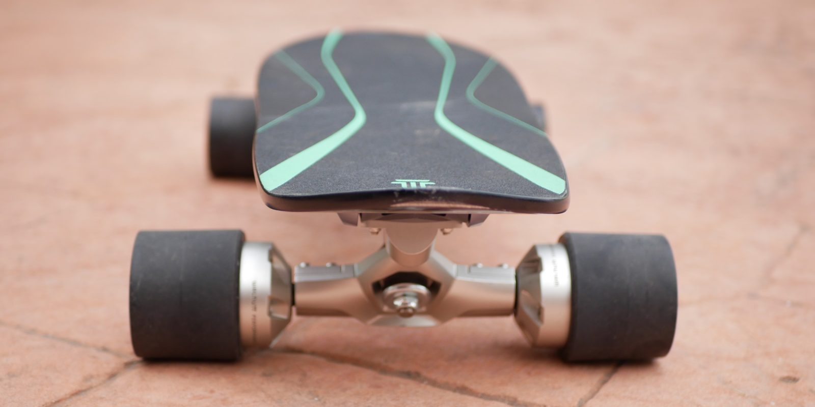 spectra X electric skateboard walnutt