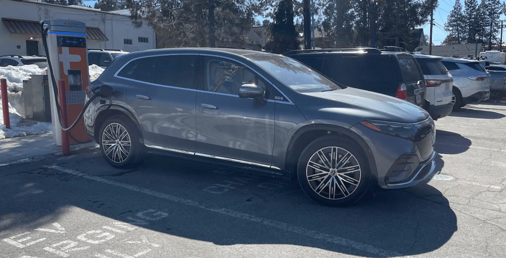 Chargepoint Mercedes EQS