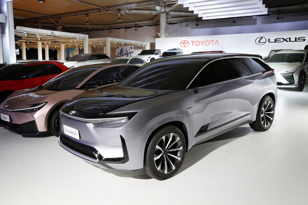 Toyota-new-role-EV-SUV