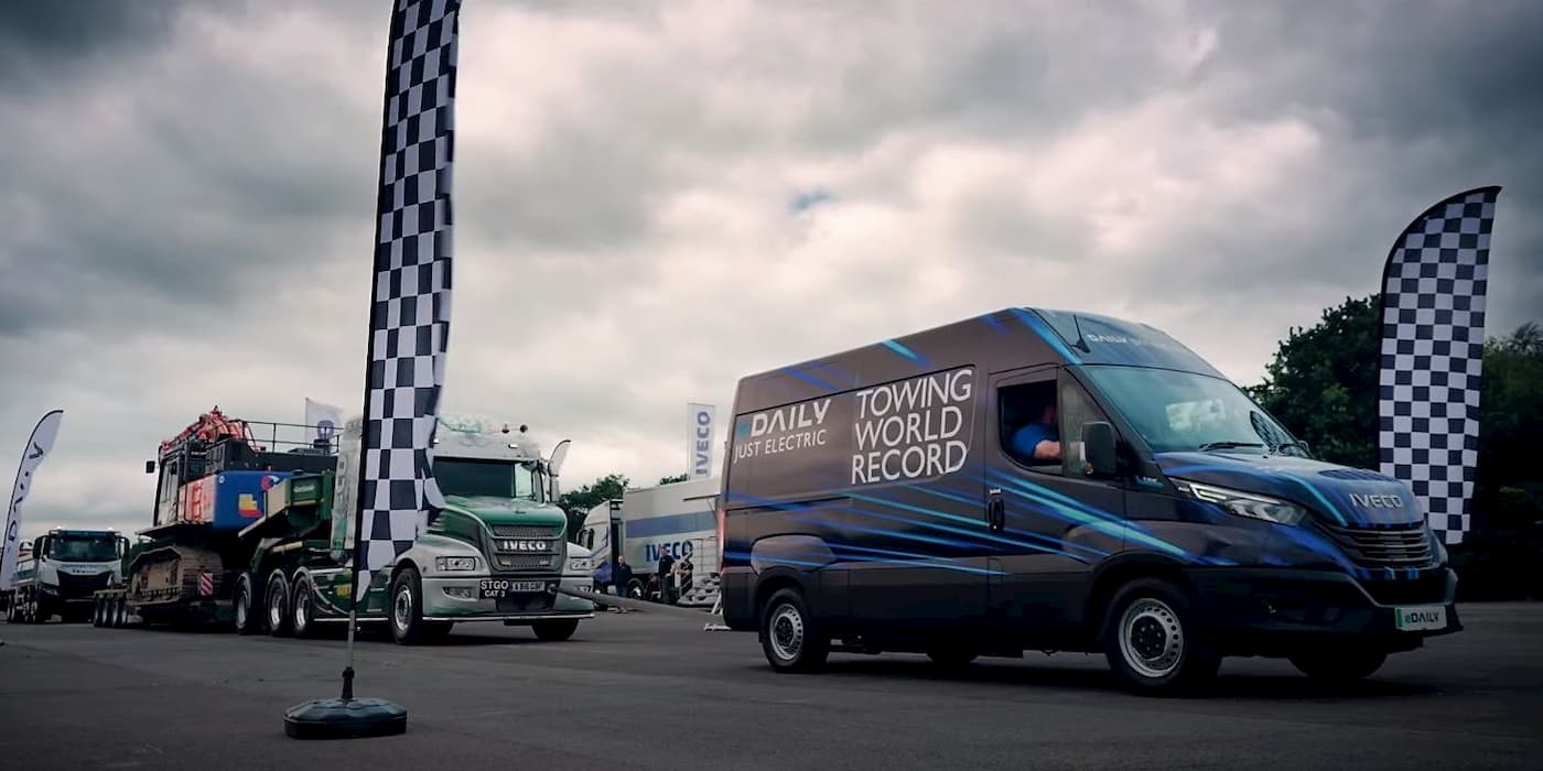 electric-van-Guinness-Record-towing