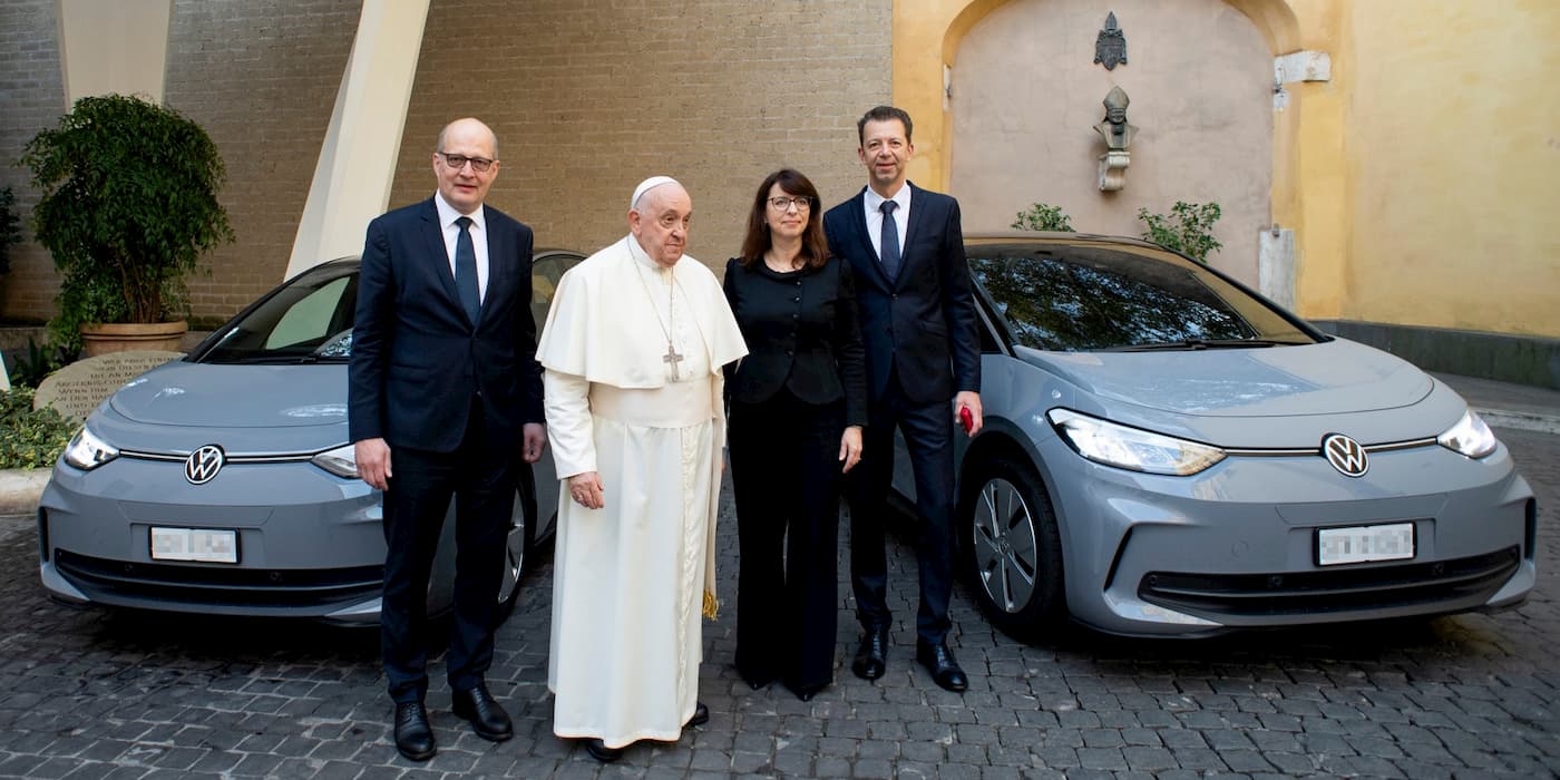 Volkswagen-Vatican-EVs